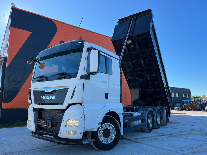MAN TGX 35.480 8x4*4 BOX L=6105 mm - Camión volquete: foto 2 MAN TGX 35.480 8x4*4 BOX L=6105 mm - Camión volquete: foto 2