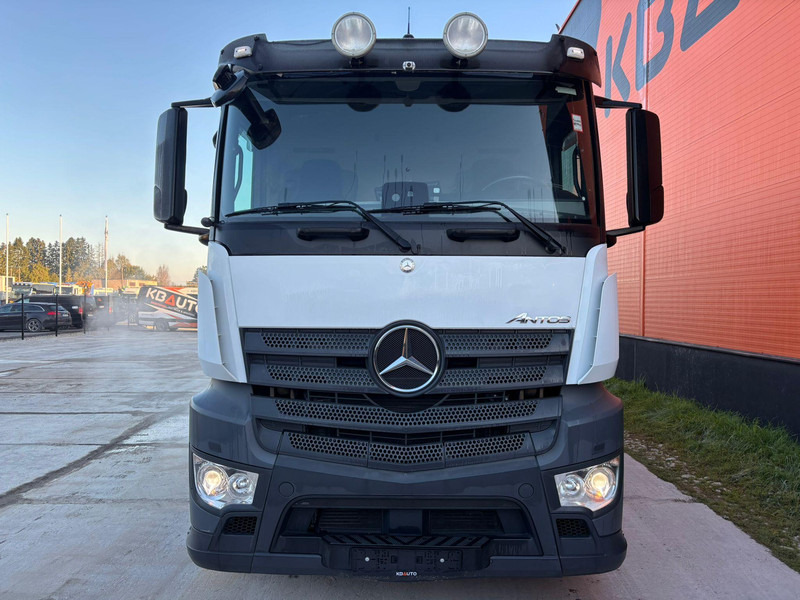 Mercedes-Benz Antos 2545 6x2*4 SUPRA 850 / BOX L=9489 mm / LOW MILEAGE ! - Camión frigorífico: foto 2 Mercedes-Benz Antos 2545 6x2*4 SUPRA 850 / BOX L=9489 mm / LOW MILEAGE ! - Camión frigorífico: foto 2