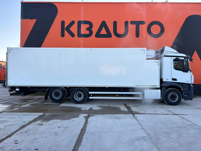 Mercedes-Benz Antos 2545 6x2*4 SUPRA 850 / BOX L=9489 mm / LOW MILEAGE ! - Camión frigorífico: foto 4 Mercedes-Benz Antos 2545 6x2*4 SUPRA 850 / BOX L=9489 mm / LOW MILEAGE ! - Camión frigorífico: foto 4