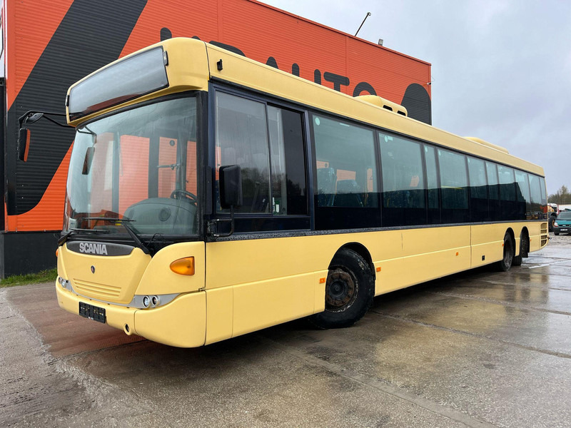 Scania CK 310 6x2*4 54 SEATS + 47 STANDING / AC / AUXILIARY HEATING - Autobús suburbano: foto 3 Scania CK 310 6x2*4 54 SEATS + 47 STANDING / AC / AUXILIARY HEATING - Autobús suburbano: foto 3