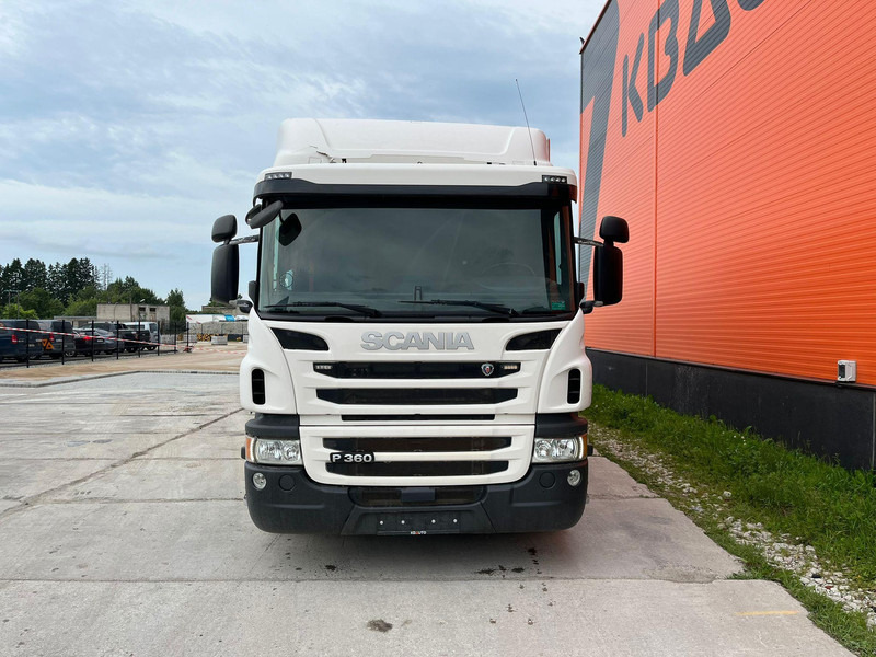 Scania P 360 6x2*4 BOX L=9718 mm - Camión caja cerrada: foto 3 Scania P 360 6x2*4 BOX L=9718 mm - Camión caja cerrada: foto 3