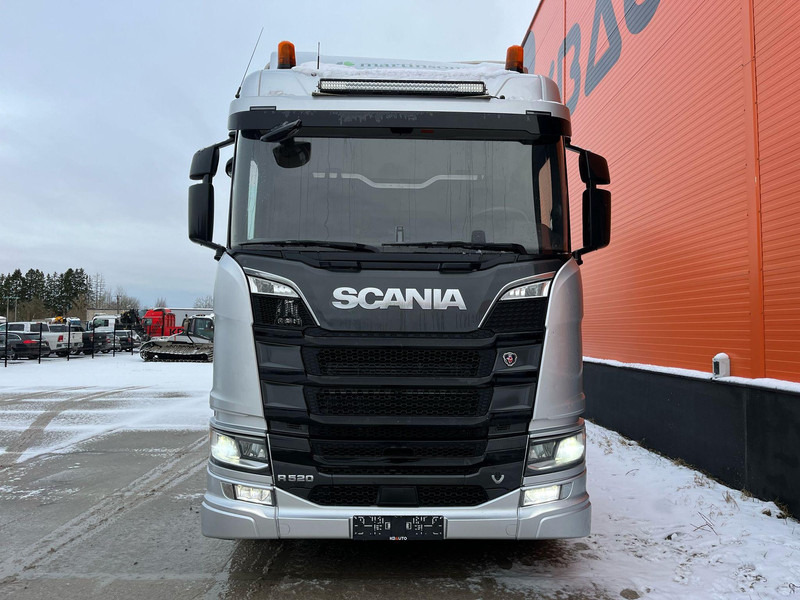 Scania R 520 8x4*4 RETARDER - Camión forestal, Camión grúa: foto 3 Scania R 520 8x4*4 RETARDER - Camión forestal, Camión grúa: foto 3