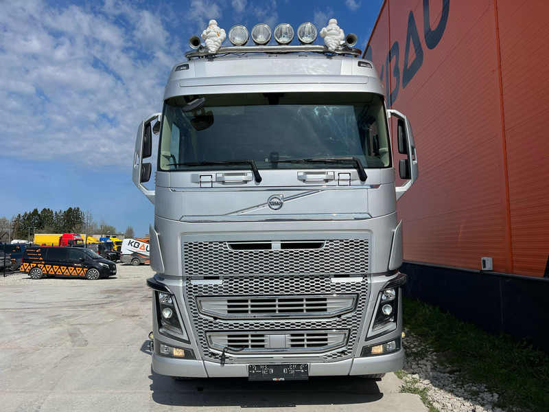 Volvo FH 16 750 6x4 9 TON FRONT AXLE / RETARDER / PTO / CHASSIS L=7856 mm - Camión chasis: foto 3 Volvo FH 16 750 6x4 9 TON FRONT AXLE / RETARDER / PTO / CHASSIS L=7856 mm - Camión chasis: foto 3