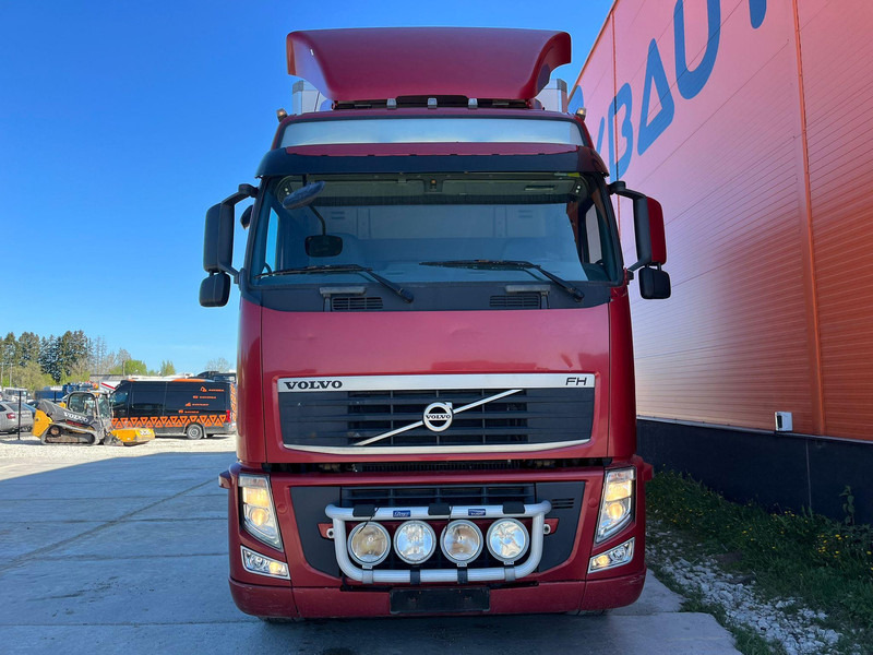Volvo FH 440 6x2 TS-500e / BOX L=7407 mm - Camión frigorífico: foto 2 Volvo FH 440 6x2 TS-500e / BOX L=7407 mm - Camión frigorífico: foto 2