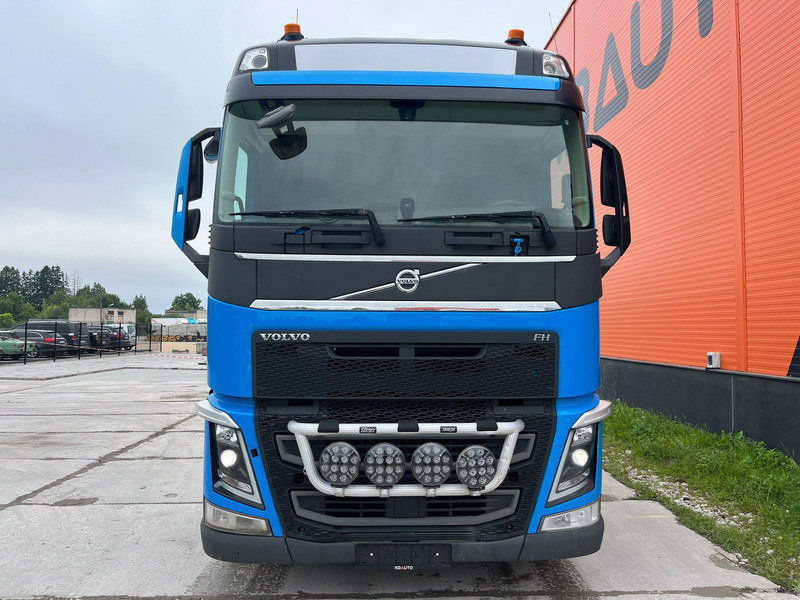 Volvo FH 540 6x4 HYDRAULICS - Camión forestal, Camión grúa: foto 3 Volvo FH 540 6x4 HYDRAULICS - Camión forestal, Camión grúa: foto 3