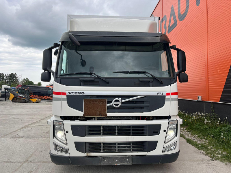 Volvo FM 330 4x2 BOX L=7533 mm - Camión caja cerrada: foto 3 Volvo FM 330 4x2 BOX L=7533 mm - Camión caja cerrada: foto 3