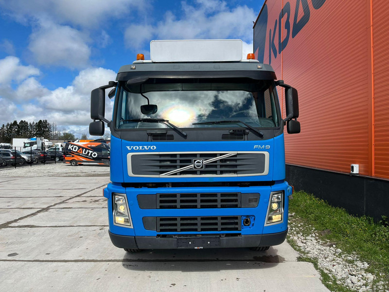 Volvo FM 9 300 6x2*4 HIAB 085D-3 / PLATFORM L=6320 mm - Camión caja abierta, Camión grúa: foto 3 Volvo FM 9 300 6x2*4 HIAB 085D-3 / PLATFORM L=6320 mm - Camión caja abierta, Camión grúa: foto 3