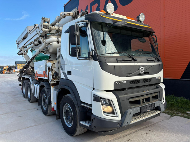 Volvo FMX 500 8x4 PUMI 24-3 - 24 m - 2303 hours / 7 m3 / FULL STEEL - Bomba de hormigón: foto 4 Volvo FMX 500 8x4 PUMI 24-3 - 24 m - 2303 hours / 7 m3 / FULL STEEL - Bomba de hormigón: foto 4