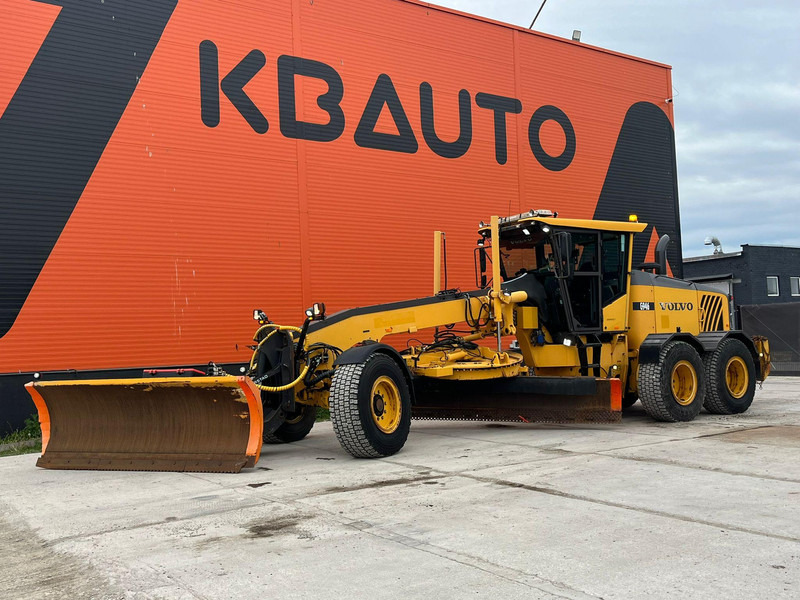 Volvo G946 LEICA 3D / AC / CENTRAL LUBRICATION / FULL REBUILD GEARBOX WITH WARRANTY / NEW CLUTCH - Grader: foto 1 Volvo G946 LEICA 3D / AC / CENTRAL LUBRICATION / FULL REBUILD GEARBOX WITH WARRANTY / NEW CLUTCH - Grader: foto 1