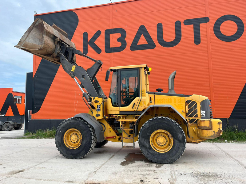 Cargadora de ruedas Volvo L 90 F 4x4 CENTRAL LUBRICATION / AC: foto 9