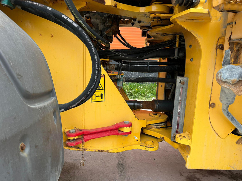 Cargadora de ruedas Volvo L 90 F 4x4 CENTRAL LUBRICATION / AC: foto 14