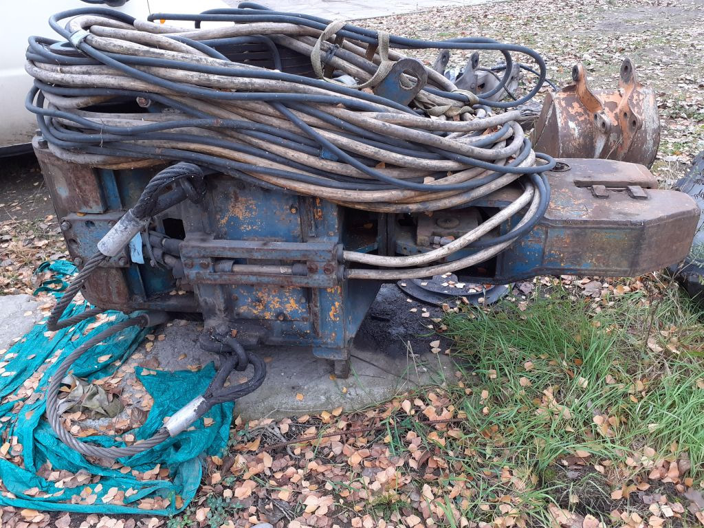 Wibromłot elektryczny TOMEN VM2-2000 do larsenów - Implemento para Maquinaria de construcción: foto 4 Wibromłot elektryczny TOMEN VM2-2000 do larsenów - Implemento para Maquinaria de construcción: foto 4