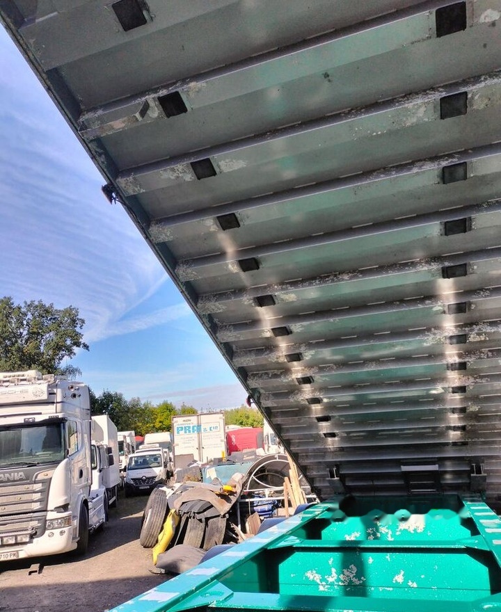 Semirremolque volquete Benalu C 34: foto 10 Semirremolque volquete Benalu C 34: foto 10