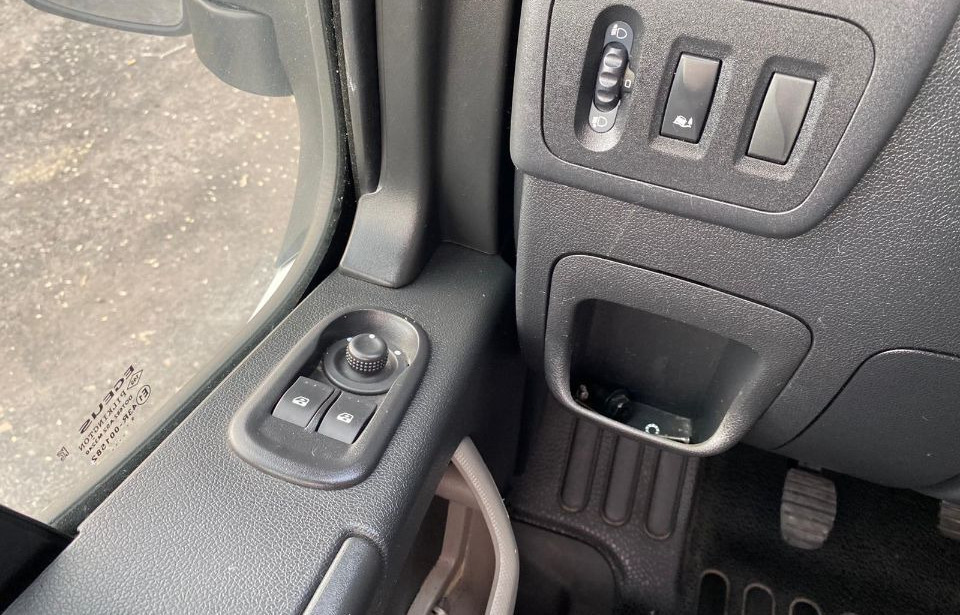 Camión chasis, Furgoneta Renault Master: foto 11