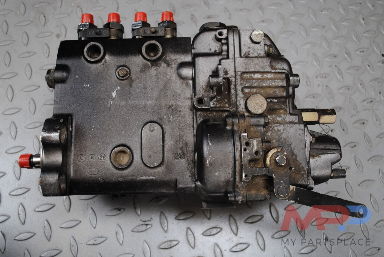 Injectiepomp Zexel Komatsu/Yanmar 4TNV106 - Bomba de combustible: foto 1 Injectiepomp Zexel Komatsu/Yanmar 4TNV106 - Bomba de combustible: foto 1