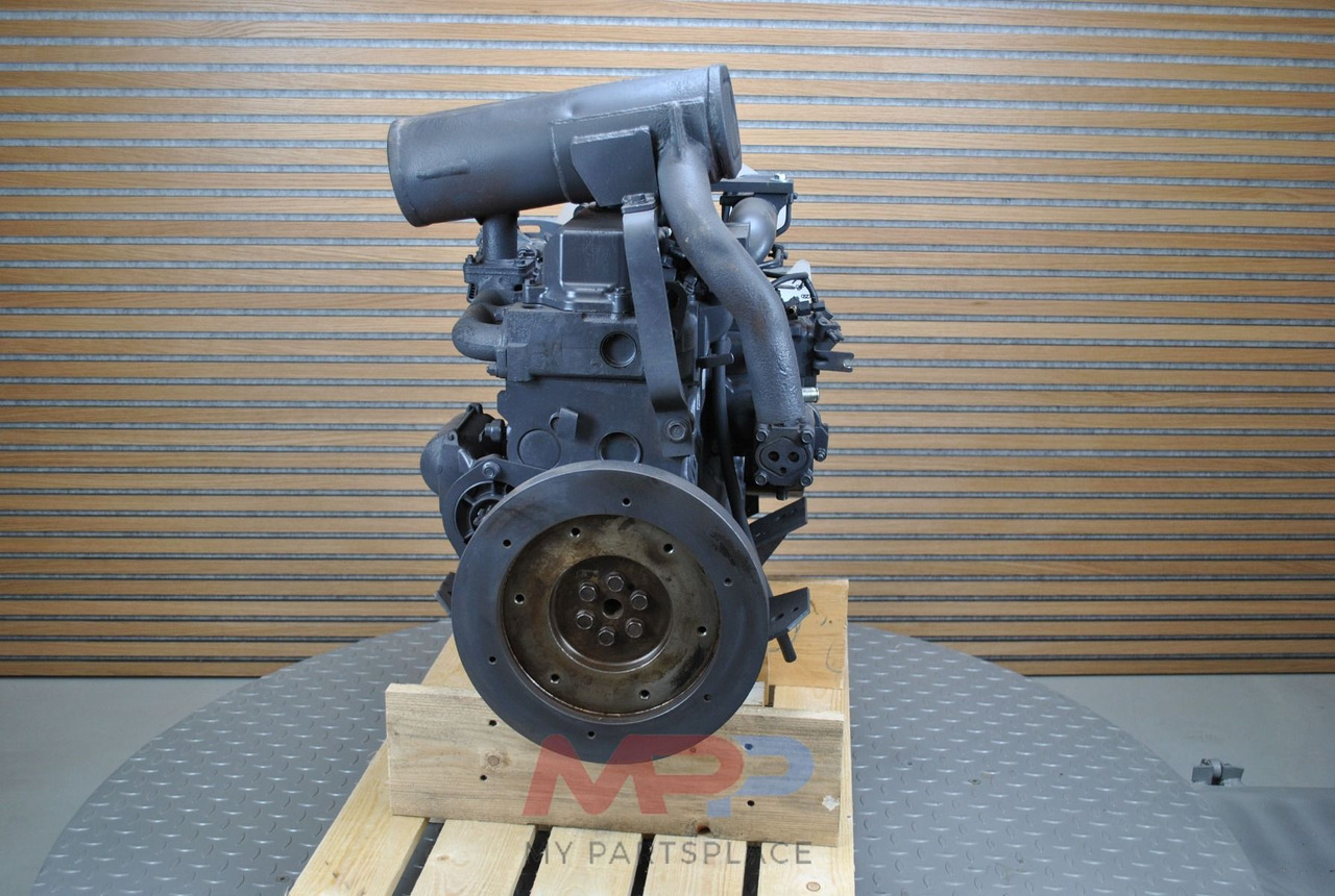 Kubota Gereviseerde Kubota V2403 - Motor para Maquinaria agrícola: foto 3 Kubota Gereviseerde Kubota V2403 - Motor para Maquinaria agrícola: foto 3