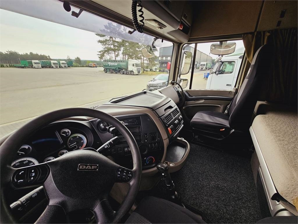 DAF XF 105 460 - Cabeza tractora: foto 4 DAF XF 105 460 - Cabeza tractora: foto 4