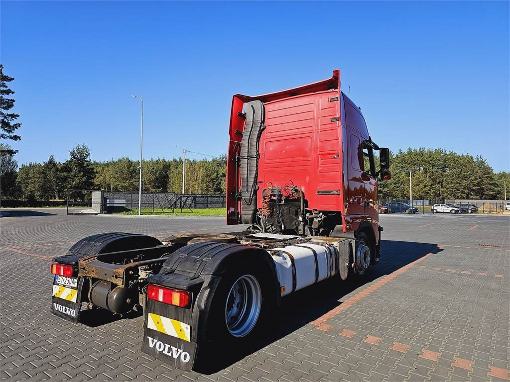 Volvo FH13 XXL MANUAL 420 EURO 5 2011 r MEGA LOW DECK - Cabeza tractora: foto 5 Volvo FH13 XXL MANUAL 420 EURO 5 2011 r MEGA LOW DECK - Cabeza tractora: foto 5