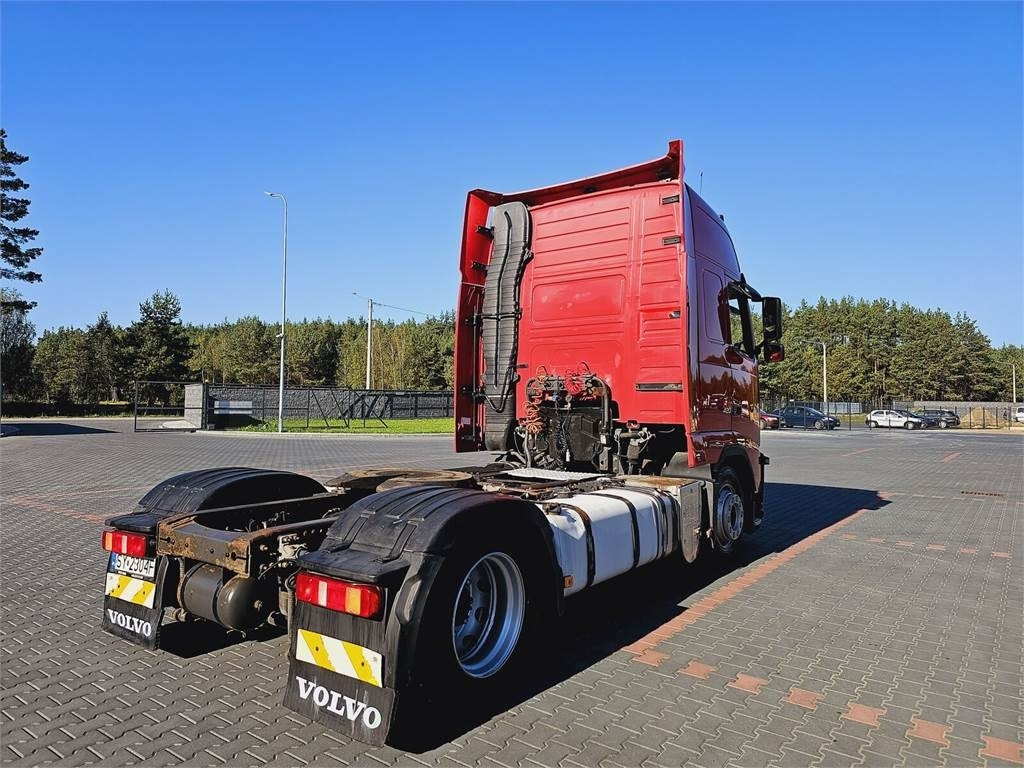 Volvo FH13 XXL MANUAL 420 EURO 5 2011 r MEGA LOW DECK - Cabeza tractora: foto 5 Volvo FH13 XXL MANUAL 420 EURO 5 2011 r MEGA LOW DECK - Cabeza tractora: foto 5