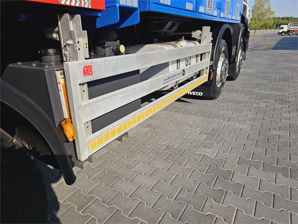 Iveco MTS 4 x TURBINE MTS 4 x TURBINE Saugbagger vacuum - Limpieza de alcantarillado: foto 2 Iveco MTS 4 x TURBINE MTS 4 x TURBINE Saugbagger vacuum - Limpieza de alcantarillado: foto 2
