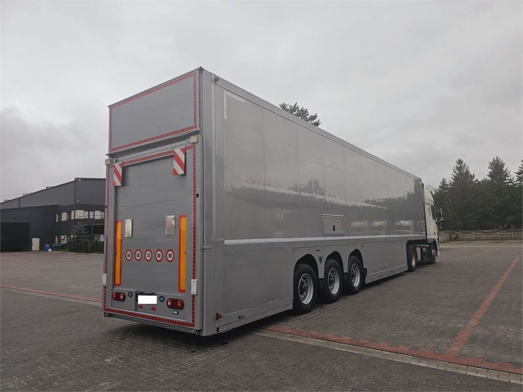 Langendorf DOUBLE LOADING FOR MOTOR COSMETICS Flexliner Inloa - Remolque frigorífico: foto 5 Langendorf DOUBLE LOADING FOR MOTOR COSMETICS Flexliner Inloa - Remolque frigorífico: foto 5