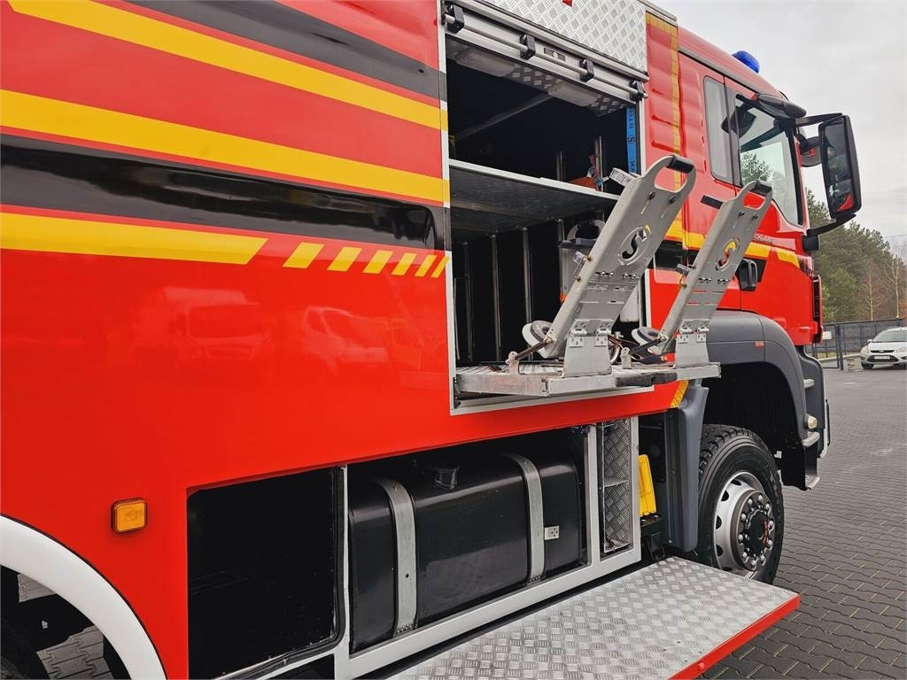 Leasing de MAN TGS 26.440 6x6 9500 l water + 950 foam Stolarczyk  MAN TGS 26.440 6x6 9500 l water + 950 foam Stolarczyk: foto 30