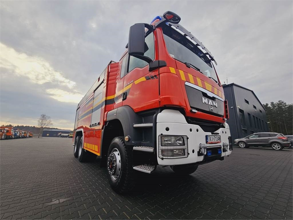 Leasing de MAN TGS 26.440 6x6 9500 l water + 950 foam Stolarczyk  MAN TGS 26.440 6x6 9500 l water + 950 foam Stolarczyk: foto 32