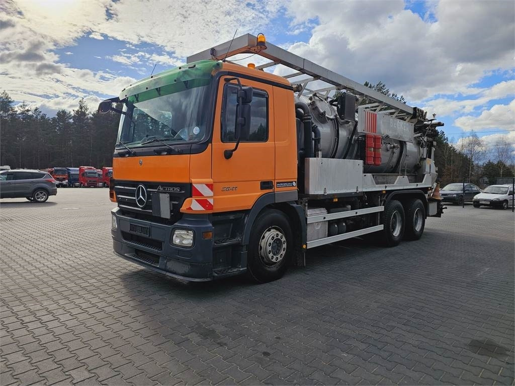 Mercedes-Benz WUKO KROLL COMBI FOR SEWER CLEANING - Limpieza de alcantarillado: foto 4 Mercedes-Benz WUKO KROLL COMBI FOR SEWER CLEANING - Limpieza de alcantarillado: foto 4