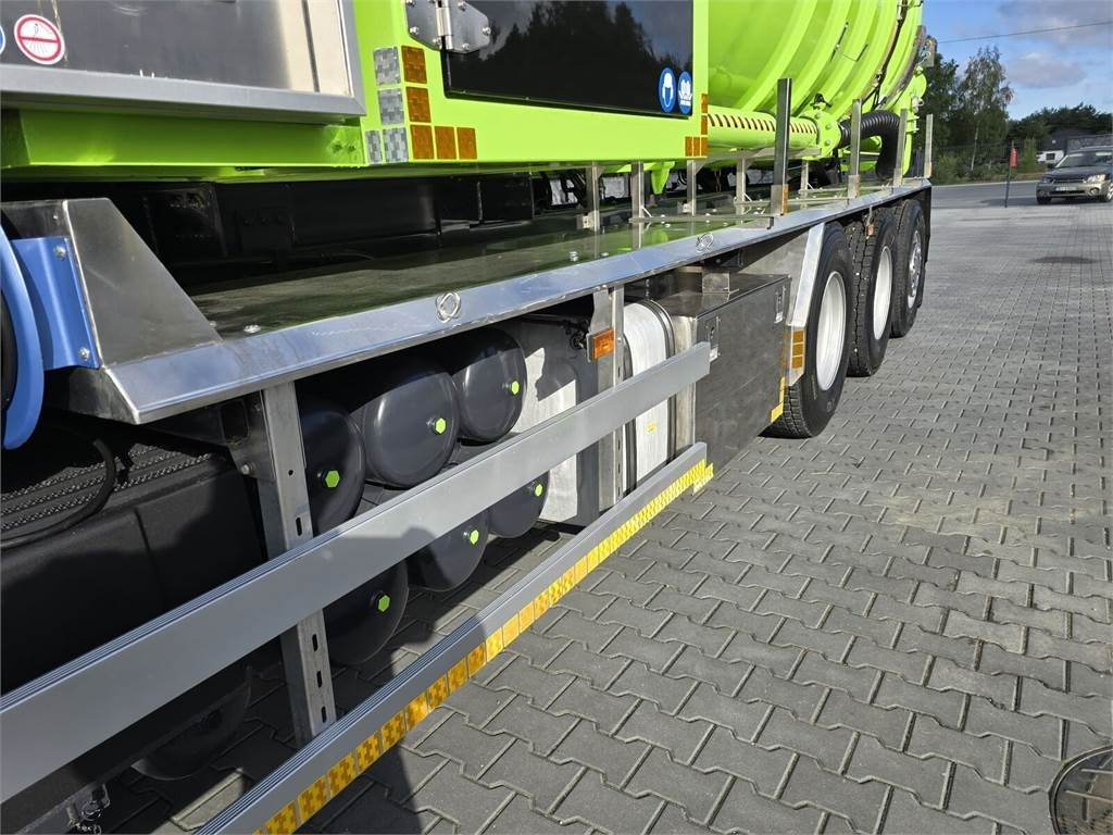 Excavadora Scania Disab Centurion P210/9 Suction-blowing vacuum load: foto 10