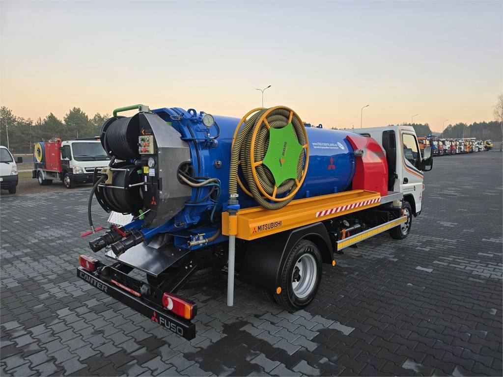 Mitsubishi ROM KOKS SMART COMBI WUKO HOT WATER FOR CLEANING S - Vehículo municipal: foto 1 Mitsubishi ROM KOKS SMART COMBI WUKO HOT WATER FOR CLEANING S - Vehículo municipal: foto 1