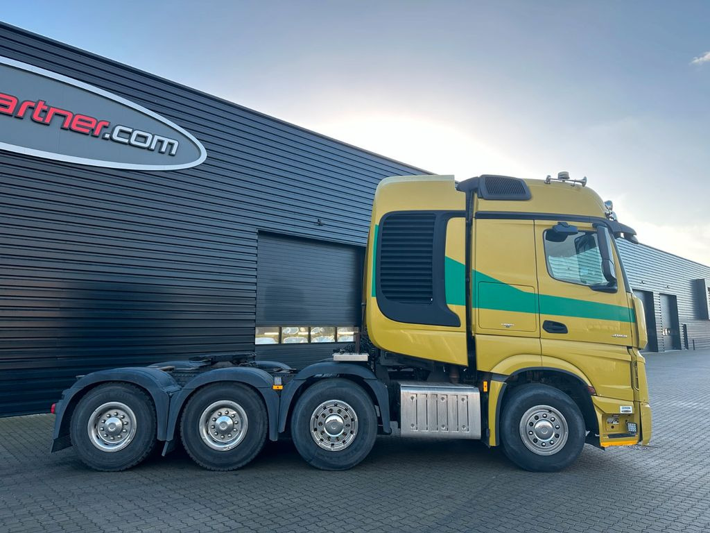 Mercedes-Benz 4163 8x4 / 180.000 kg - Cabeza tractora: foto 2 Mercedes-Benz 4163 8x4 / 180.000 kg - Cabeza tractora: foto 2