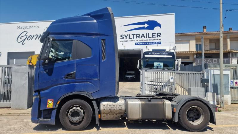 Iveco S-WAY 490 - Cabeza tractora: foto 2 Iveco S-WAY 490 - Cabeza tractora: foto 2