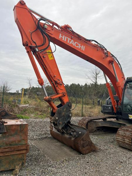 Hitachi ZX210LC 6 - Excavadora de cadenas: foto 2 Hitachi ZX210LC 6 - Excavadora de cadenas: foto 2