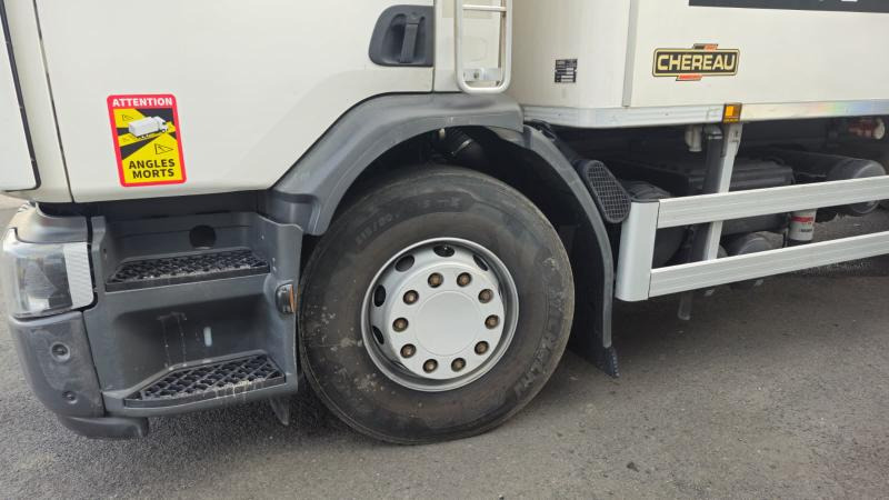 Renault D WIDE (LOCATION / RENT) - Camión frigorífico: foto 4 Renault D WIDE (LOCATION / RENT) - Camión frigorífico: foto 4