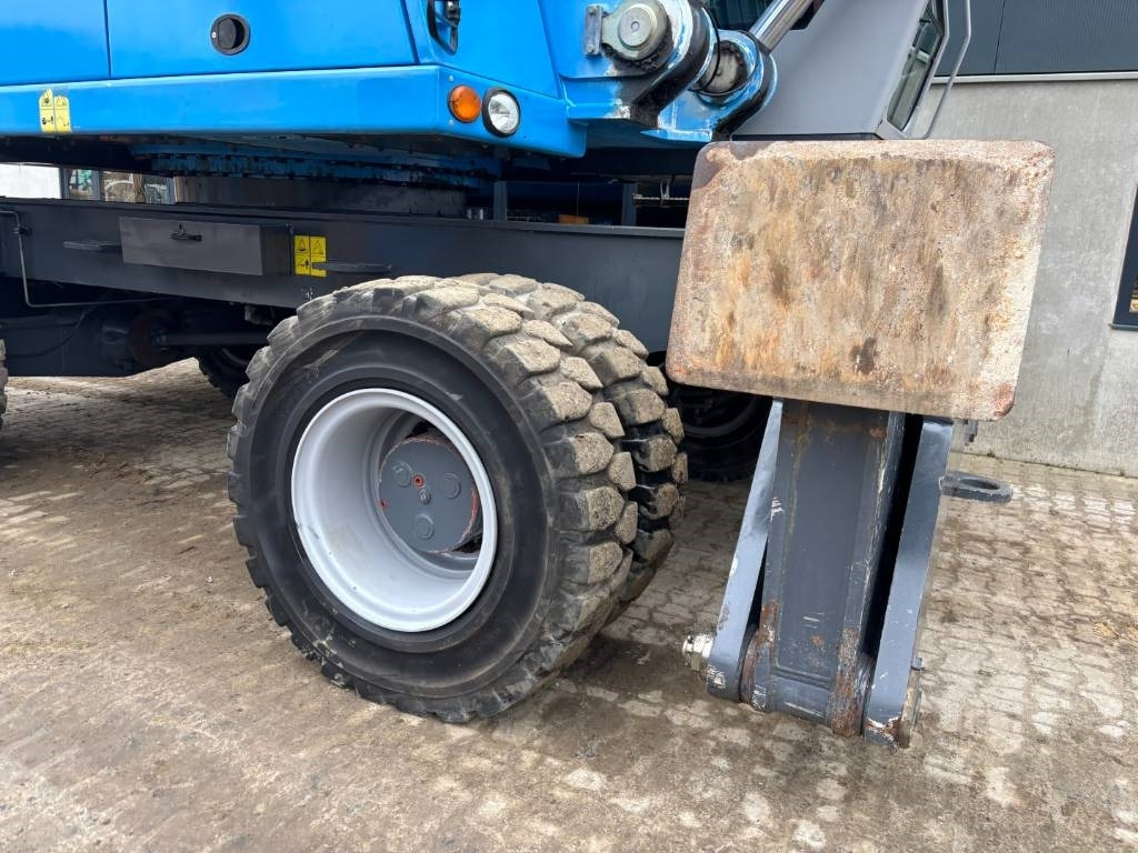 Manipulador de materiales Fuchs MHL 380 -- only 6650 real working hours: foto 30