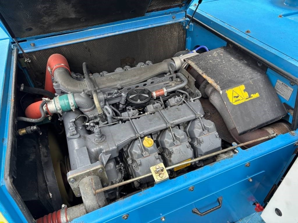 Manipulador de materiales Fuchs MHL 380 -- only 6650 real working hours: foto 46