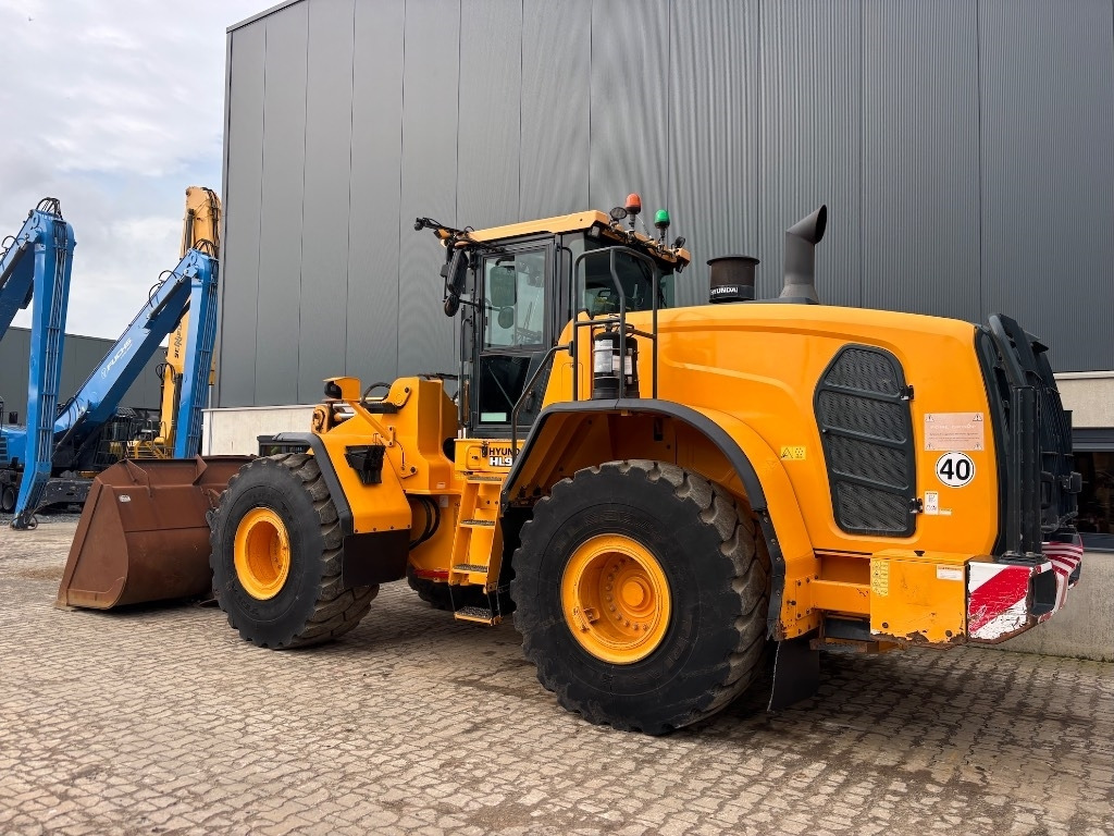 Hyundai HL 970 - HL970 - HL 975 - Cargadora de ruedas: foto 3 Hyundai HL 970 - HL970 - HL 975 - Cargadora de ruedas: foto 3