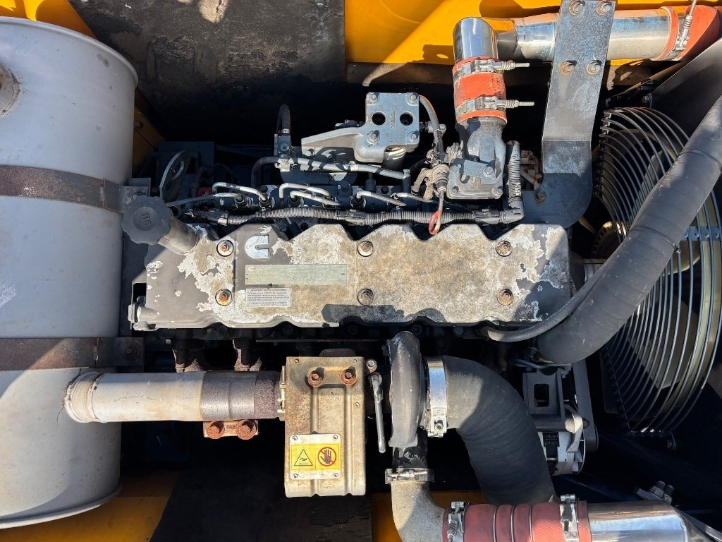 Excavadora de cadenas Hyundai Robex 210 LC-7 A - 210: foto 18