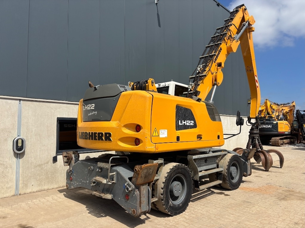 Liebherr LH 22 -- LH22 -- LH 24 - Manipulador de materiales: foto 5 Liebherr LH 22 -- LH22 -- LH 24 - Manipulador de materiales: foto 5