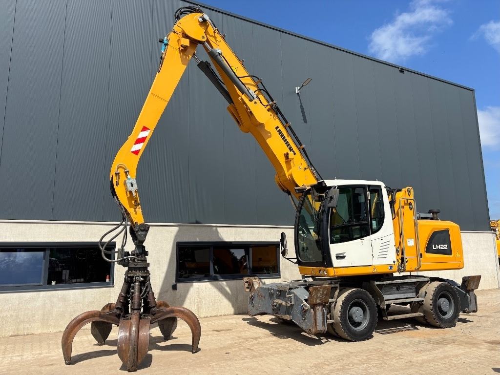 Liebherr LH 22 -- LH22 -- LH 24 - Manipulador de materiales: foto 3 Liebherr LH 22 -- LH22 -- LH 24 - Manipulador de materiales: foto 3