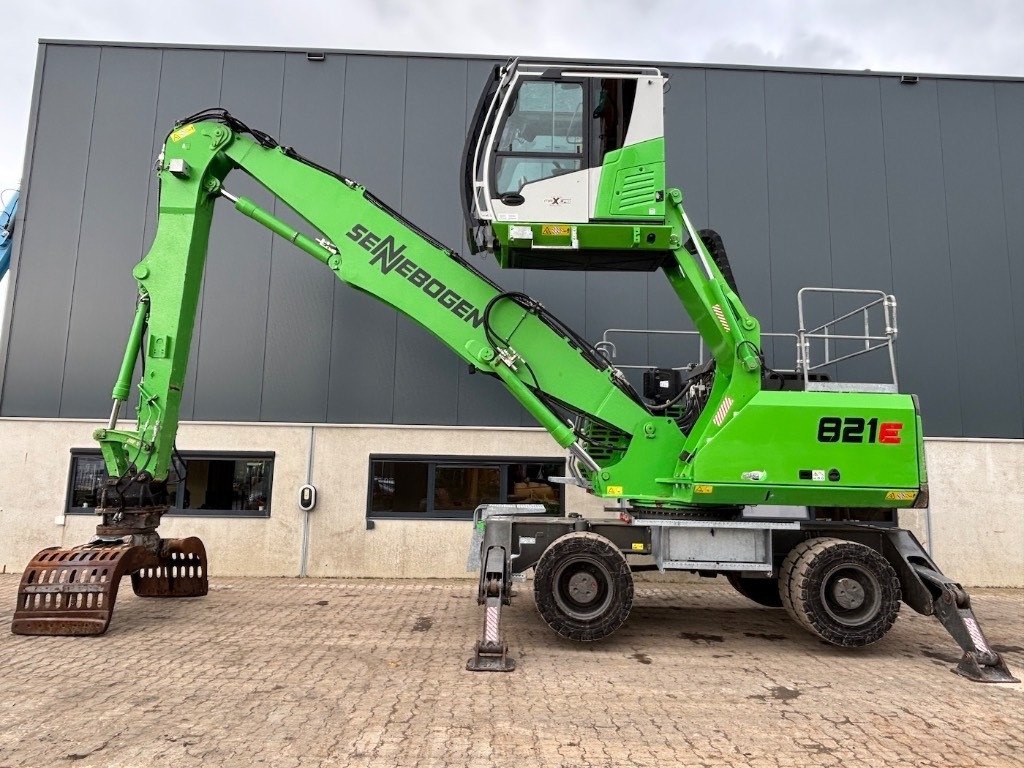Sennebogen 821 M - 821 E - 821 ME - Manipulador de materiales: foto 2 Sennebogen 821 M - 821 E - 821 ME - Manipulador de materiales: foto 2