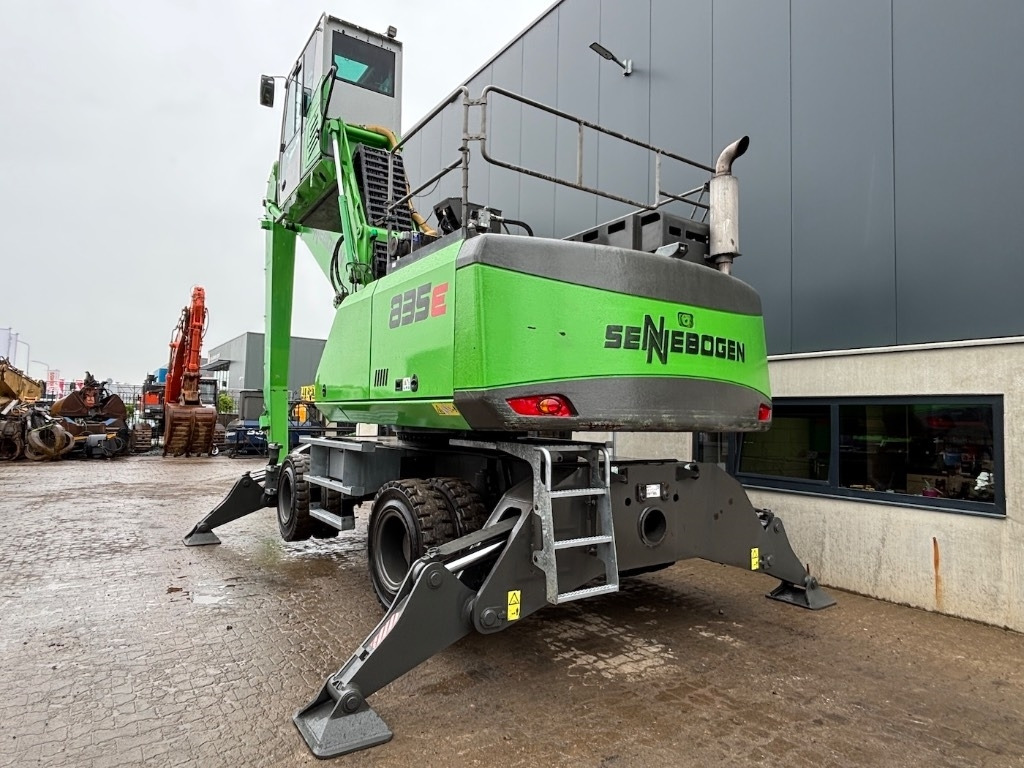 Sennebogen 835 M - 835 E - 835E - 835M - Manipulador de materiales: foto 4 Sennebogen 835 M - 835 E - 835E - 835M - Manipulador de materiales: foto 4