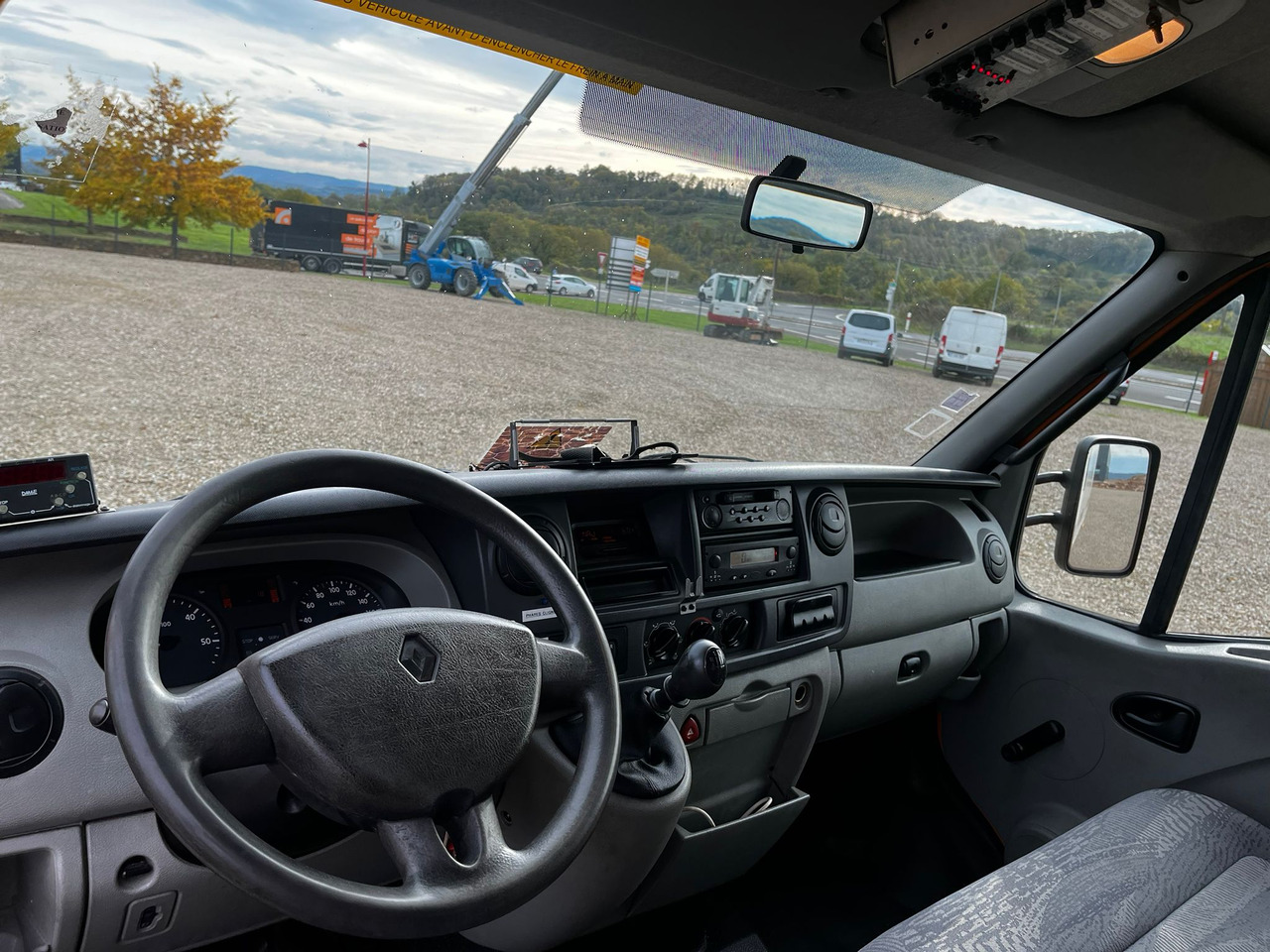 RENAULT Mascott DCI 160 CAISSE + HAYON - Camión caja cerrada: foto 5 RENAULT Mascott DCI 160 CAISSE + HAYON - Camión caja cerrada: foto 5