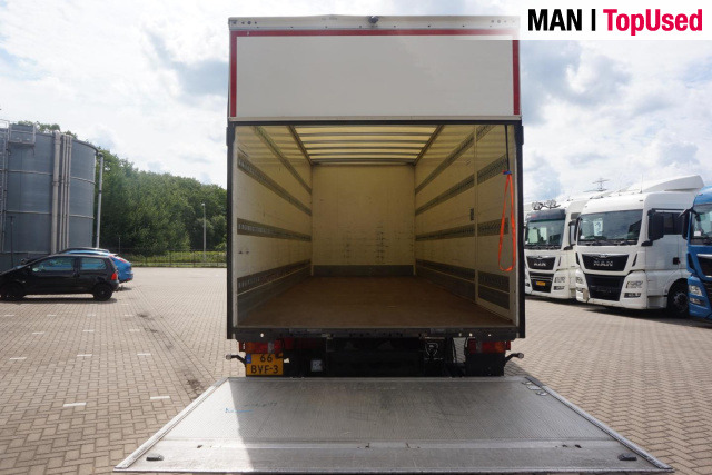 MAN TGL 12.220 4X2 BL / Koffer LBW - Camión caja cerrada: foto 2 MAN TGL 12.220 4X2 BL / Koffer LBW - Camión caja cerrada: foto 2