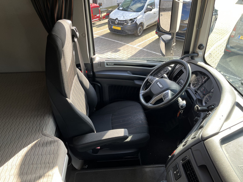 DAF XF 480 FT SSC / 315 dkm / Schade - Damage / 2 Tanks / Stand Klima - Cabeza tractora: foto 3 DAF XF 480 FT SSC / 315 dkm / Schade - Damage / 2 Tanks / Stand Klima - Cabeza tractora: foto 3
