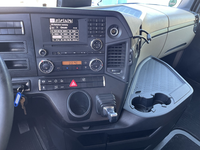 Mercedes-Benz Actros 1842 Streamspace / 838 dkm / 2 Tanks / NL Truck - Cabeza tractora: foto 5 Mercedes-Benz Actros 1842 Streamspace / 838 dkm / 2 Tanks / NL Truck - Cabeza tractora: foto 5