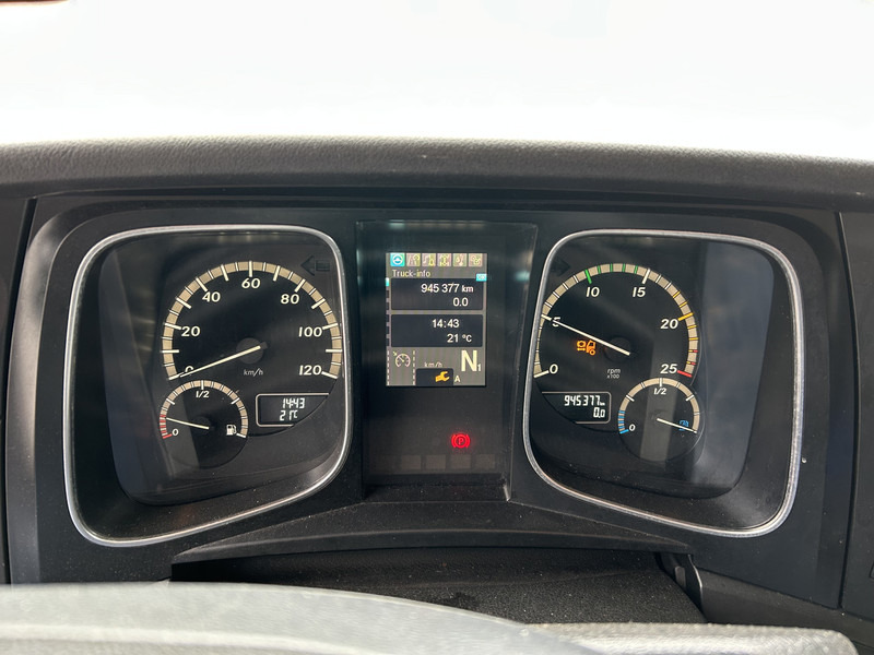 Mercedes-Benz Actros 1842 Streamspace / 945 dkm / 2 Tanks / NL Truck - Cabeza tractora: foto 4 Mercedes-Benz Actros 1842 Streamspace / 945 dkm / 2 Tanks / NL Truck - Cabeza tractora: foto 4