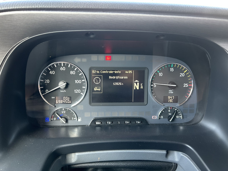 Mercedes-Benz Actros 1844 LS V6 MP3 / MegaSpace / 698 dkm / 2 Tanks / APK TUV 06-26 - Cabeza tractora: foto 4 Mercedes-Benz Actros 1844 LS V6 MP3 / MegaSpace / 698 dkm / 2 Tanks / APK TUV 06-26 - Cabeza tractora: foto 4