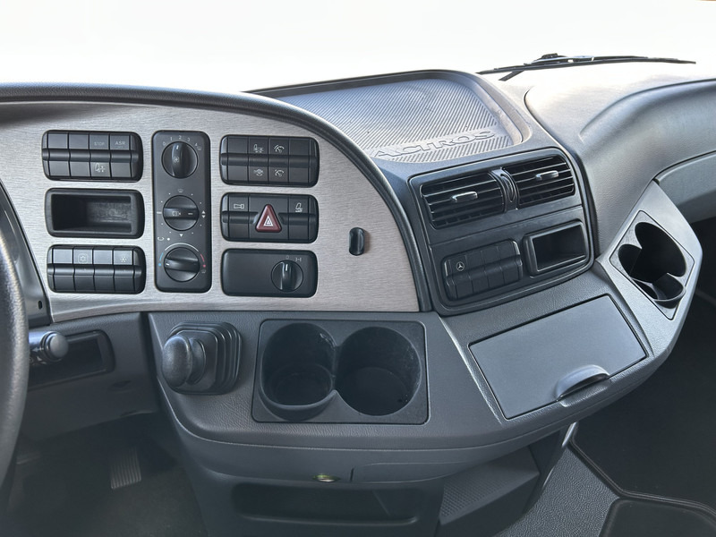 Mercedes-Benz Actros 1844 LS V6 MP3 / MegaSpace / 698 dkm / 2 Tanks / APK TUV 06-26 - Cabeza tractora: foto 5 Mercedes-Benz Actros 1844 LS V6 MP3 / MegaSpace / 698 dkm / 2 Tanks / APK TUV 06-26 - Cabeza tractora: foto 5