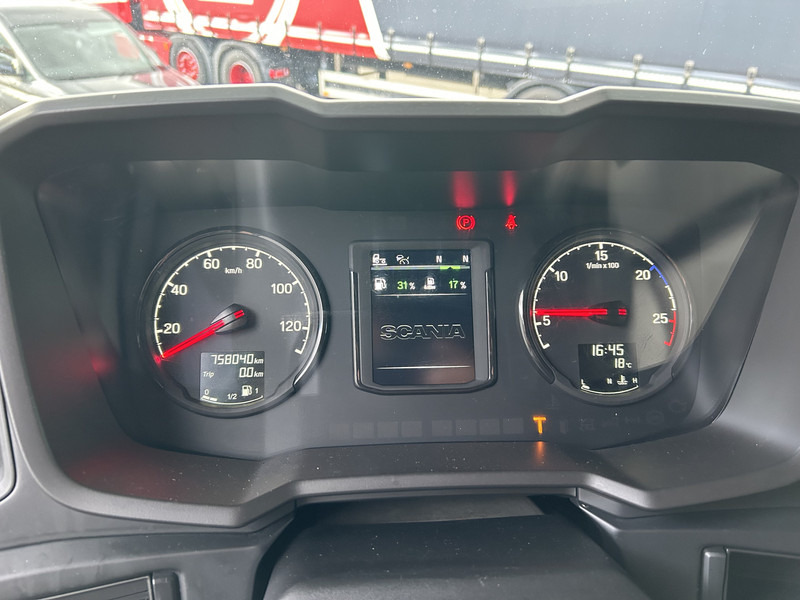Scania R450 Highline / Retarder / 758 dkm / APK TUV 03-26 - Cabeza tractora: foto 4 Scania R450 Highline / Retarder / 758 dkm / APK TUV 03-26 - Cabeza tractora: foto 4